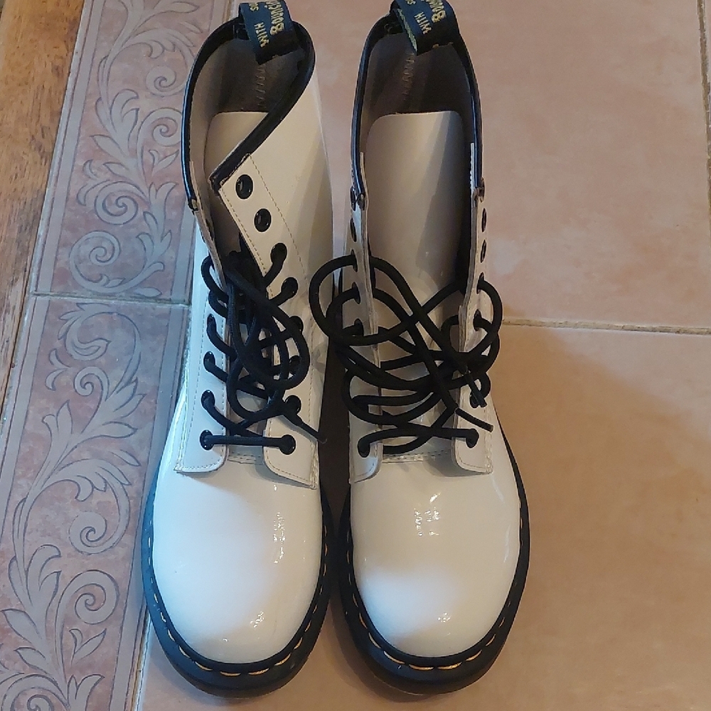 Dr. Martens White Patent Leather Boots with Black Laces - Picture 7 of 8